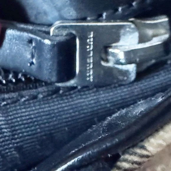 Burberry Nova Check Plaid PVC Bag - Picture 13 of 15